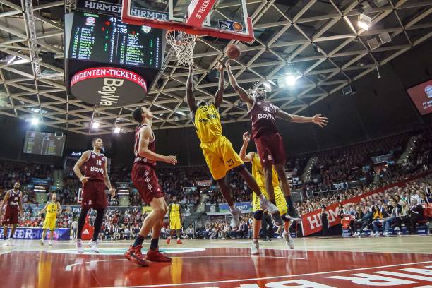 他不但拥有 他不但拥有